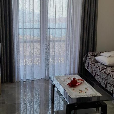 Miri'S Villa Sarande Exterior photo
